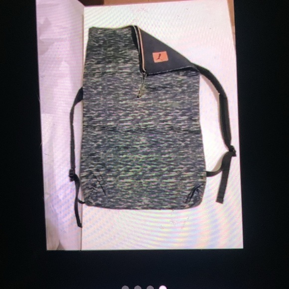 Puma Unisex Backpack.New.large not only for school but also use 4 Jim,Traveling - Picture 2 of 3